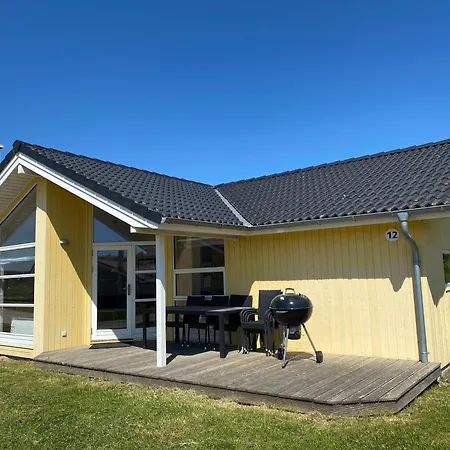 Vakantiehuis 2 Sea C 12 *